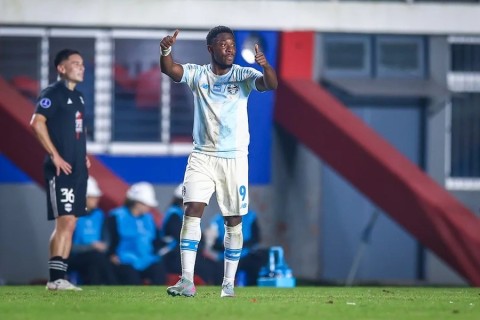 Amuzu é convocado pela primeira vez para a seleção de Gana