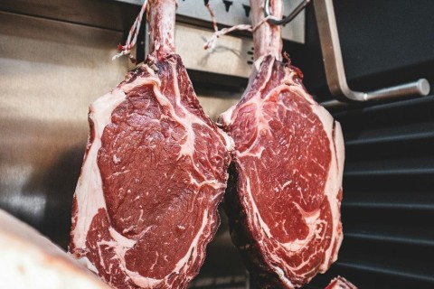 União Europeia exclui Brasil de lista sanitária e pode barrar exportação de carnes a partir de setembro