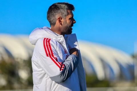 Pezzolano prega reta final "tranquila" e destaca sintonia entre Inter e torcida